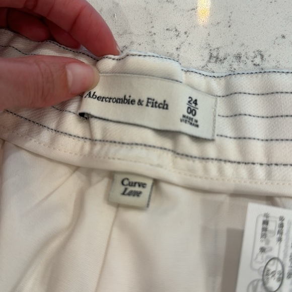 Abercrombie Sloane tailored short curve love size 24 new with tags! - Picture 4 of 5